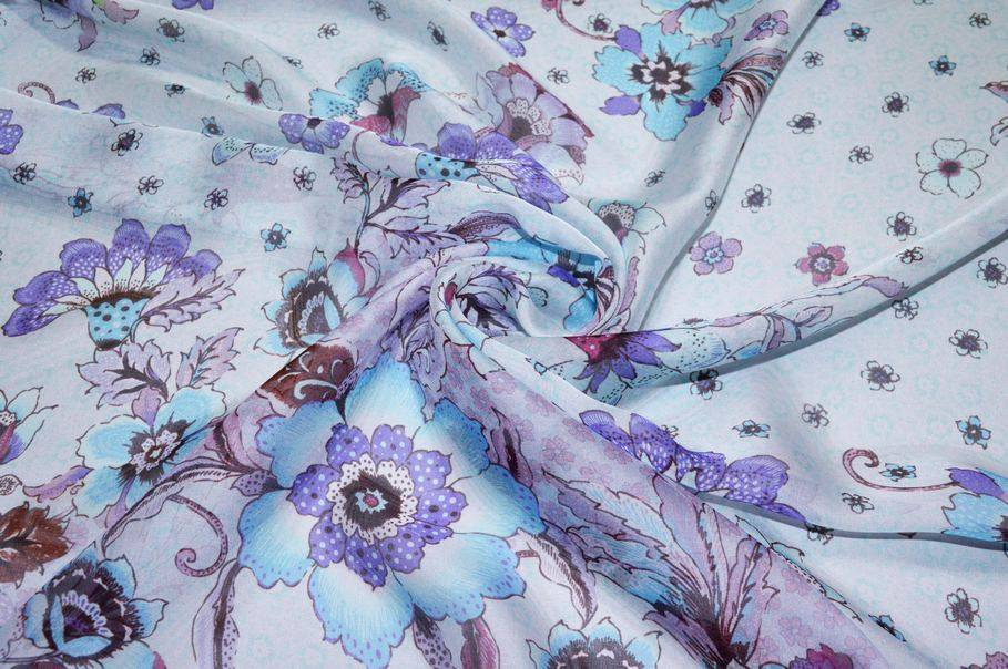 Tessuto chiffon seta effetto micro plissé a fantasia colorata a metraggio.